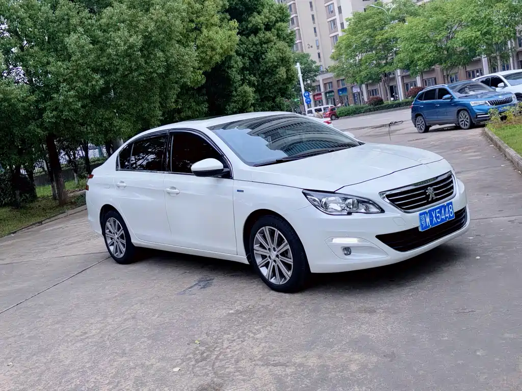Peugeot 408 350 THP Auto Luxury