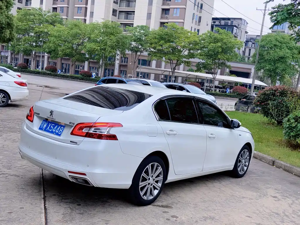Peugeot 408 350 THP Auto Luxury