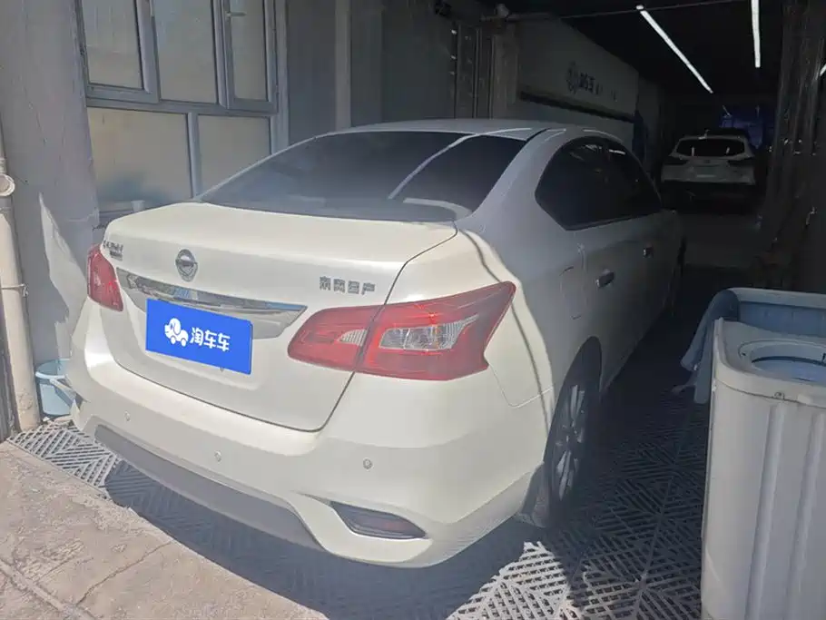 Sylphy Classic 1.6 XE CVT Comfort
