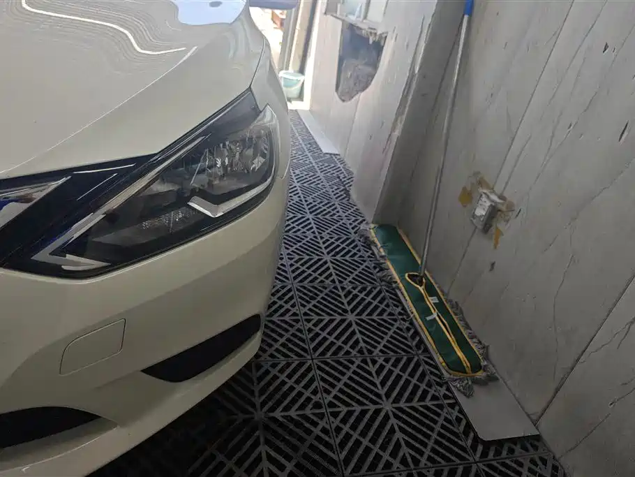 Sylphy Classic 1.6 XE CVT Comfort