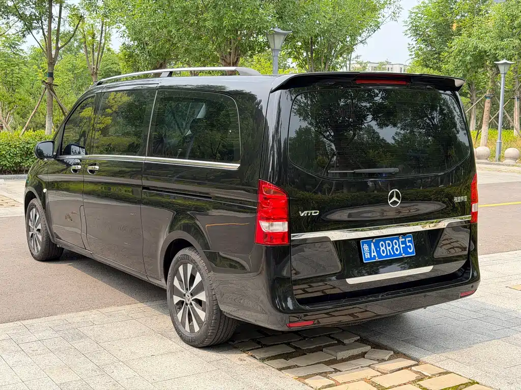 Vito 2.0 T Business 7-seat