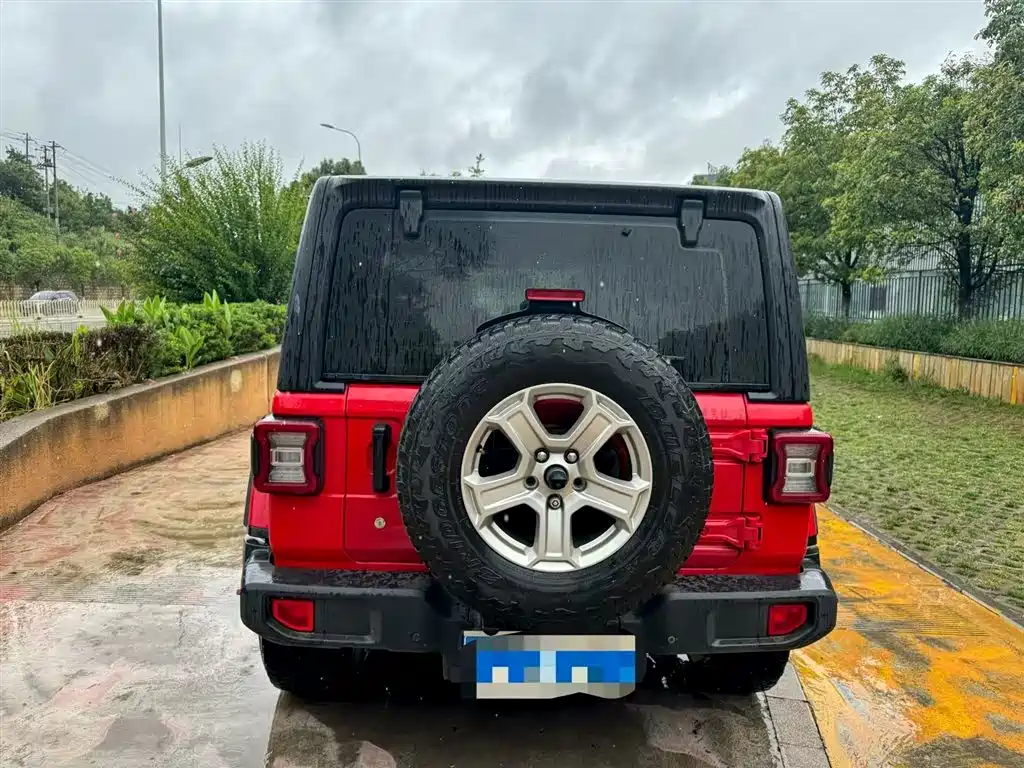 Wrangler 2.0 T Sahara 4-door CN-V