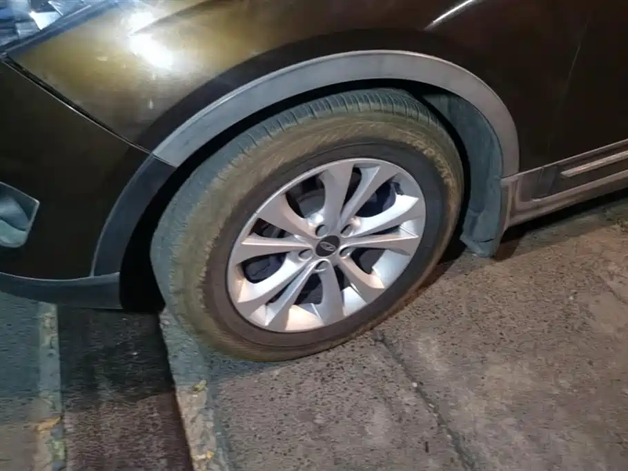 Tiggo 5 瑞虎5 2014款 2.0 L CVT家尊版