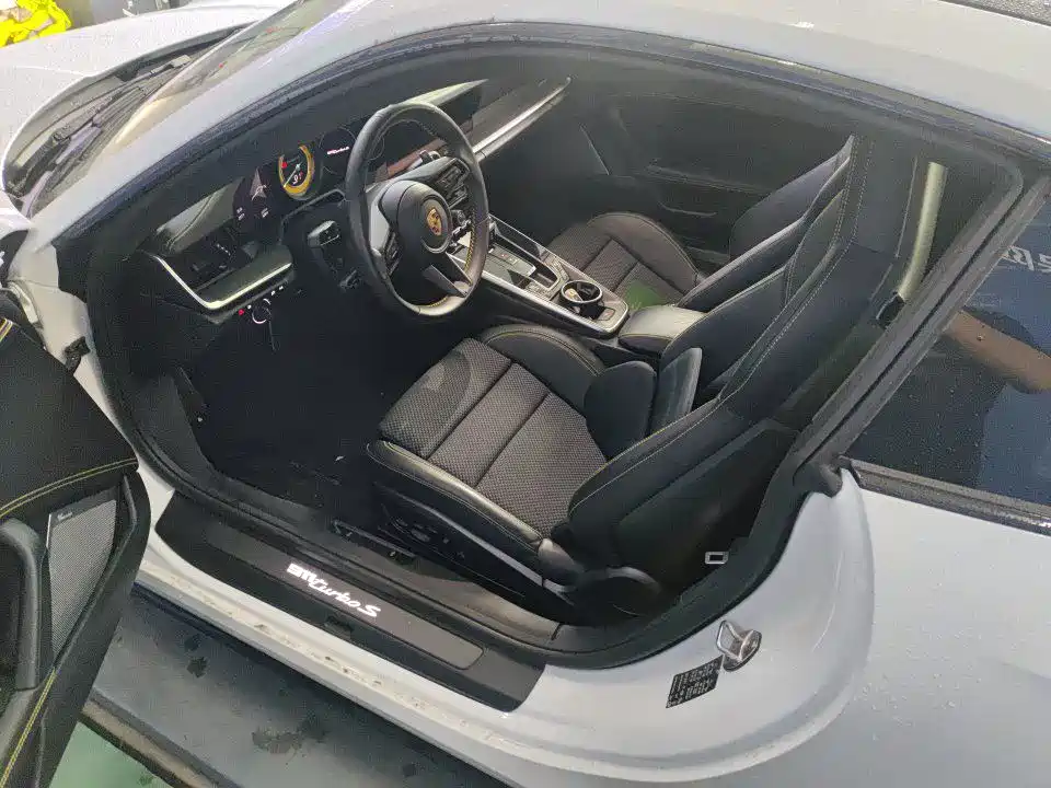 Porsche 911 Turbo S 3.7 T