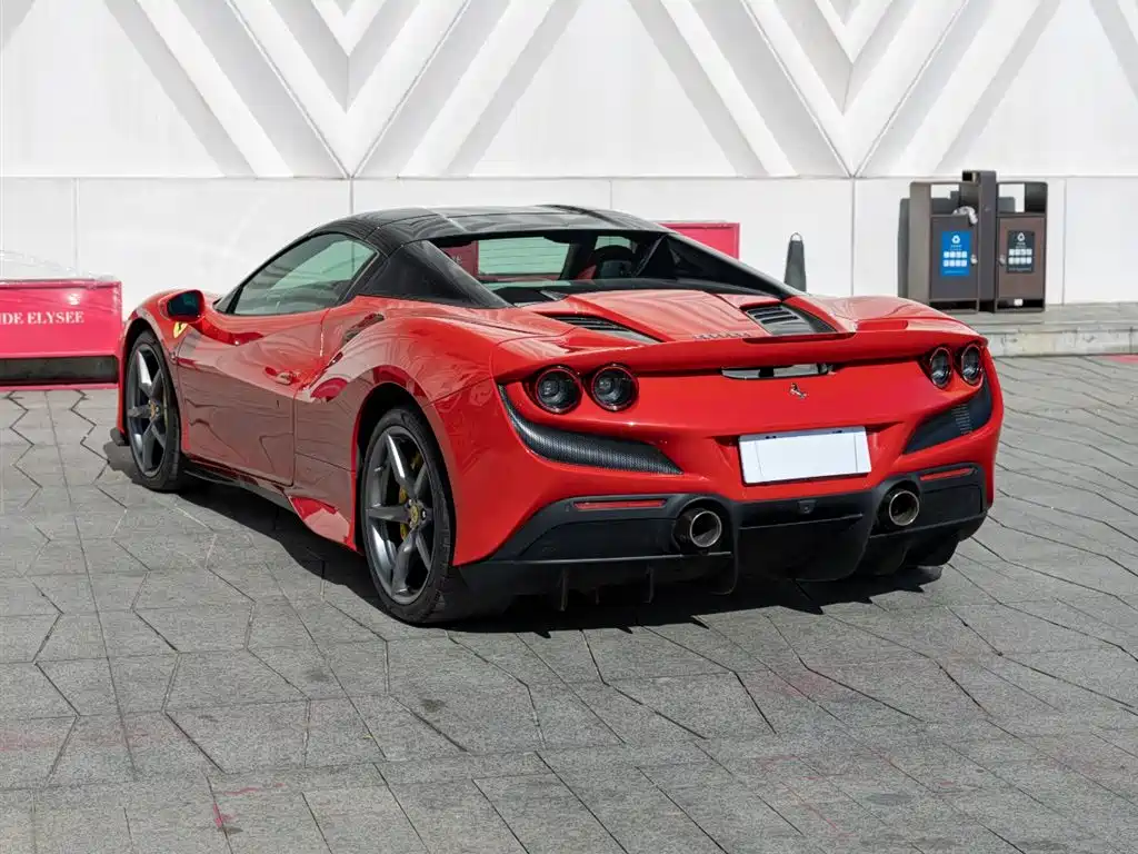 Ferrari F8 Spider 3.9 T V8