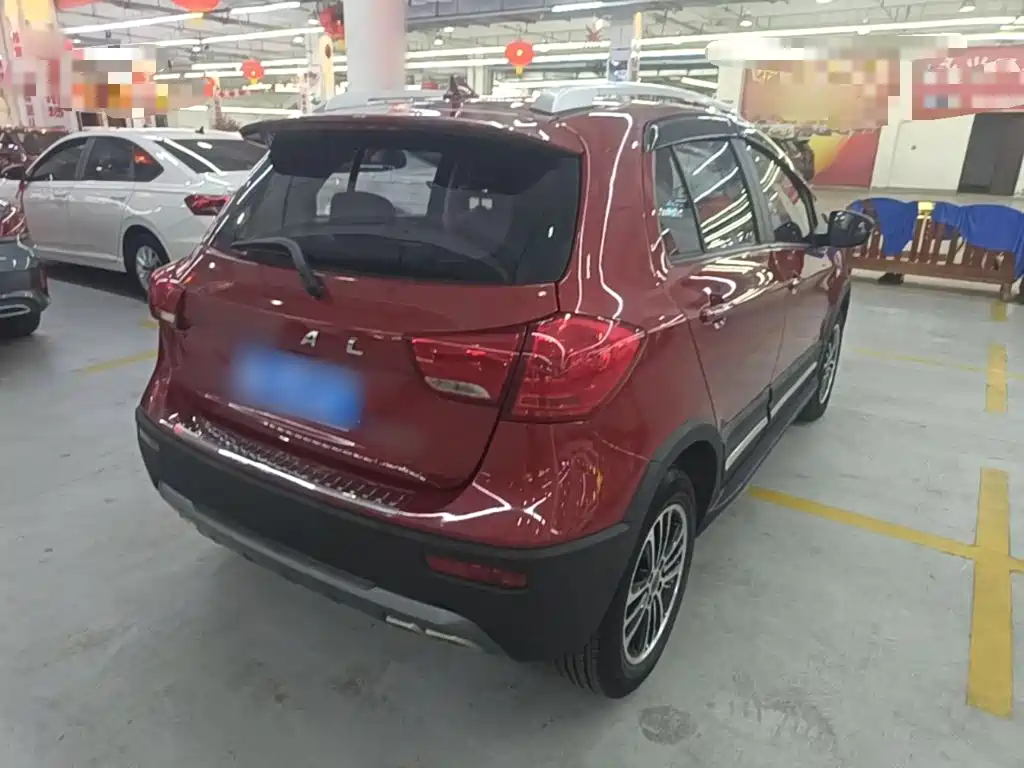 Haval H1 哈弗H1 2016款 改款 蓝标 1.5 L AMT豪华型