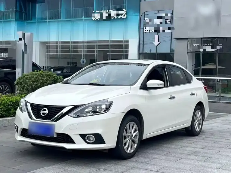 Nissan Sylphy 1.6 XV CVT Connected Premium CN-VI