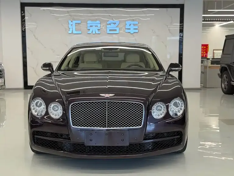 Bentley Flying Spur 4.0 T V8 Standard