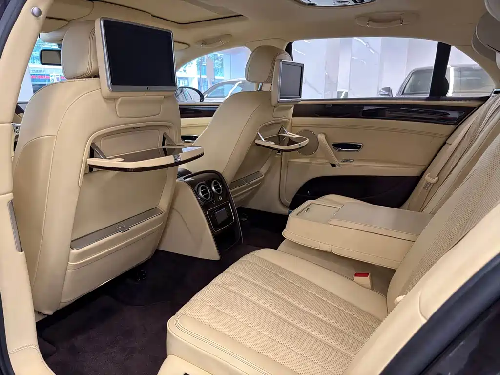 Flying Spur 4.0 T V8 Standard