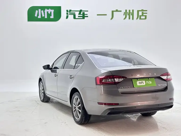Skoda Octavia 明锐 2022款 1.5 L 自动舒享版
