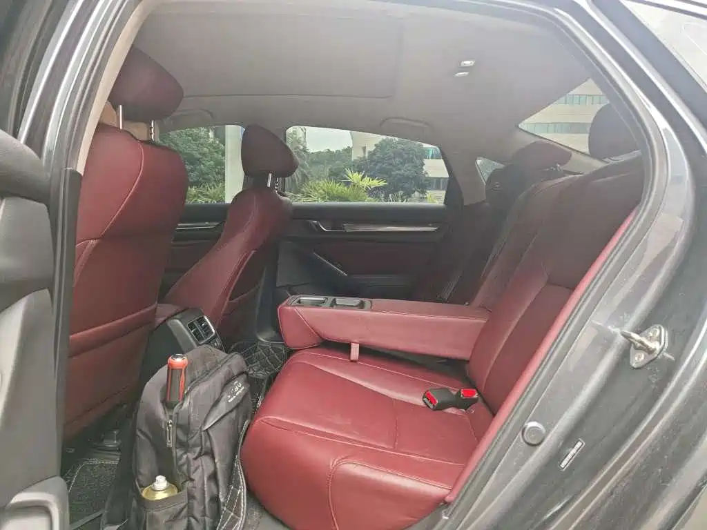 Accord 260 TURBO Phantom Night · Distinguished