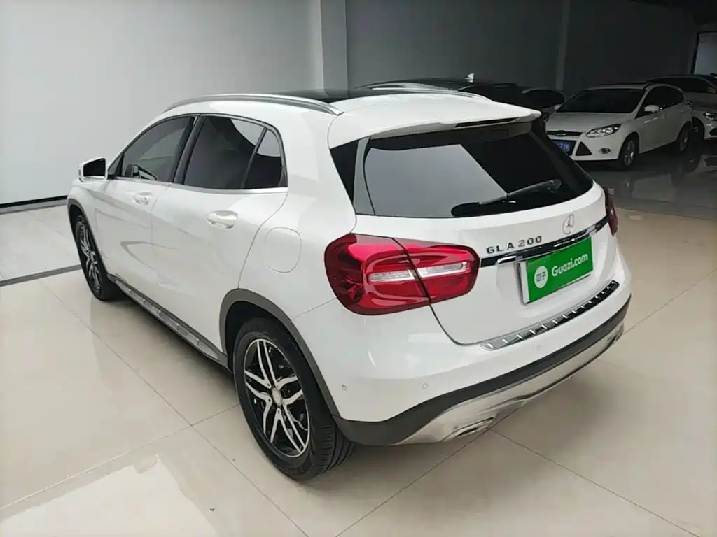 Mercedes-Benz GLA GLA 200 Fashion