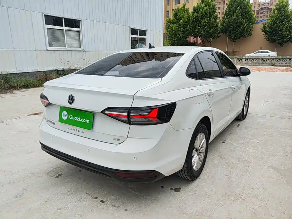 Lavida New Sharp 1.5 L Auto New Comfort
