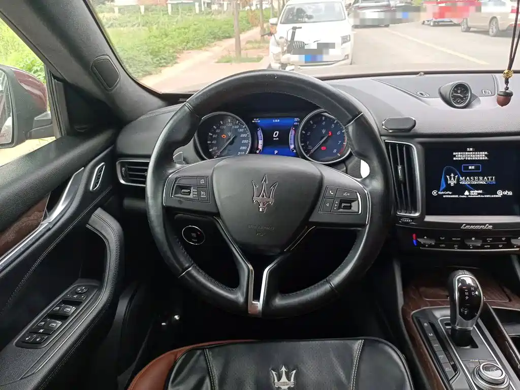 Levante 3.0 T S Standard
