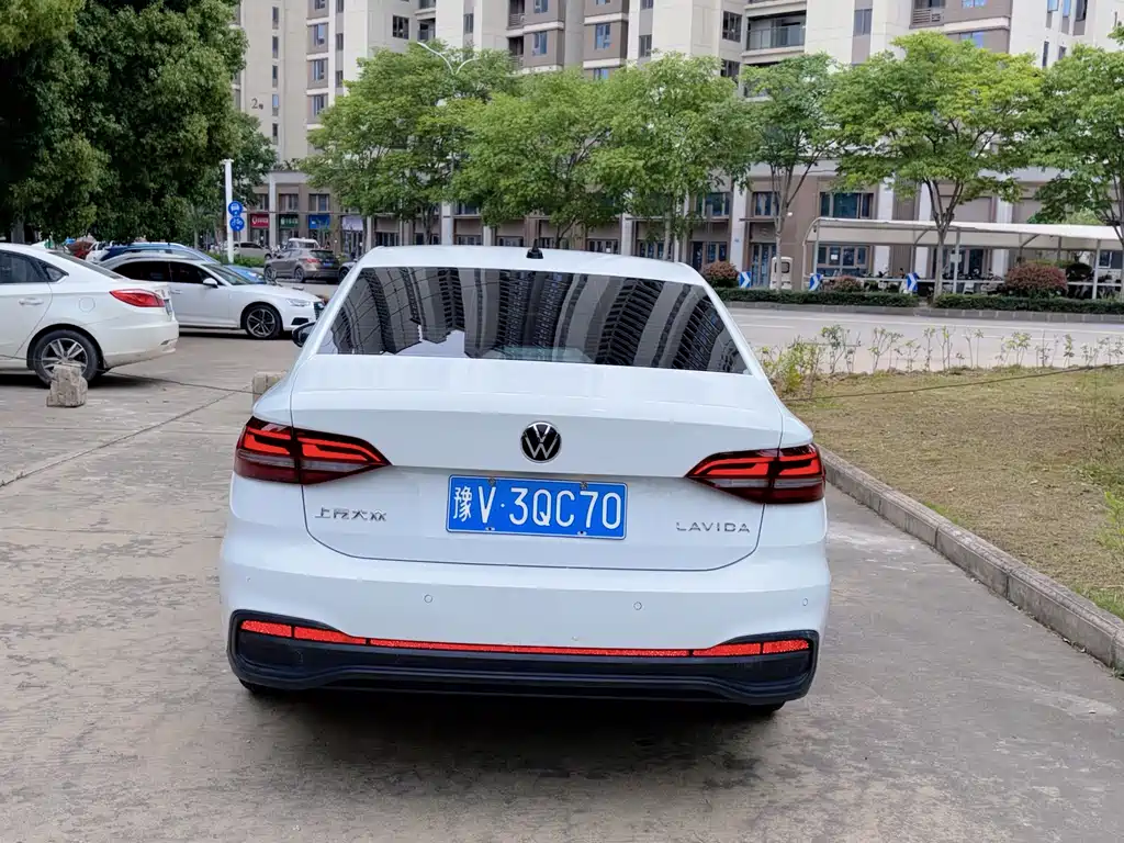 Lavida 1.5 L Auto Comfort