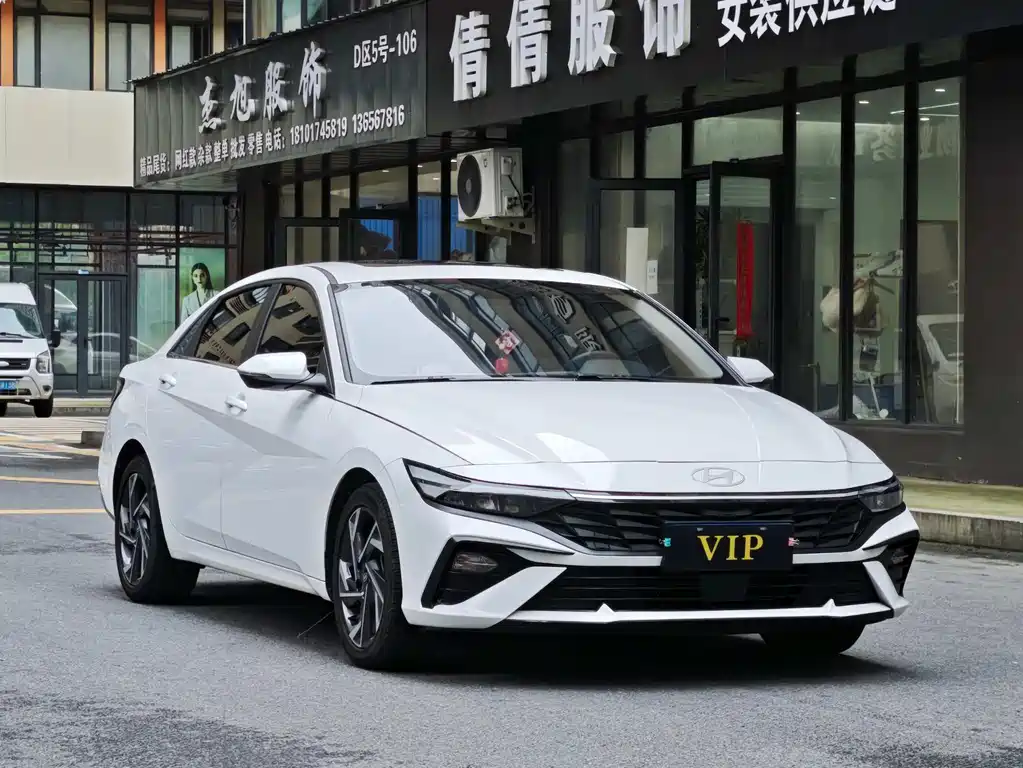 Elantra 1.5 L CVT GLX Elite