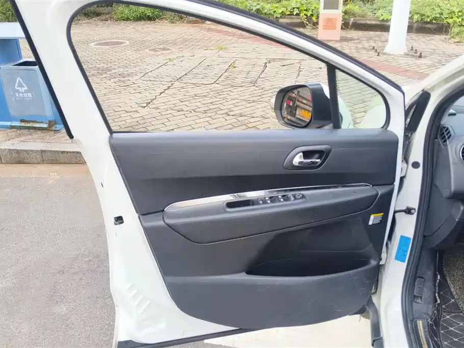 Peugeot 3008 2.0 L Auto Classic