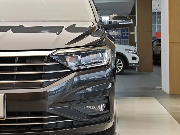 Volkswagen Sagitar 200 TSI DSG Transcend