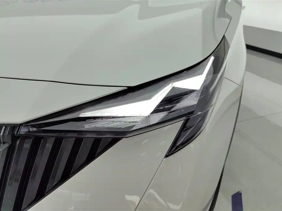 GAC Trumpchi GS3 Shadow Speed 270 T Power Enjoyment