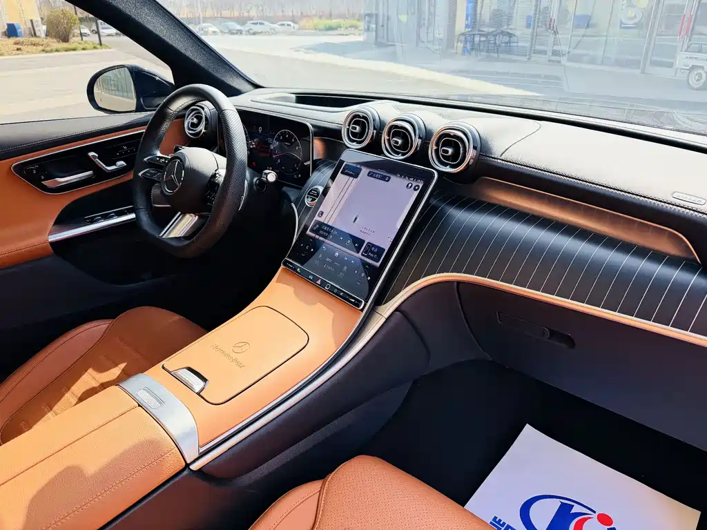 Mercedes-Benz GLC GLC 300 L 4 MATIC Luxury 5-seat