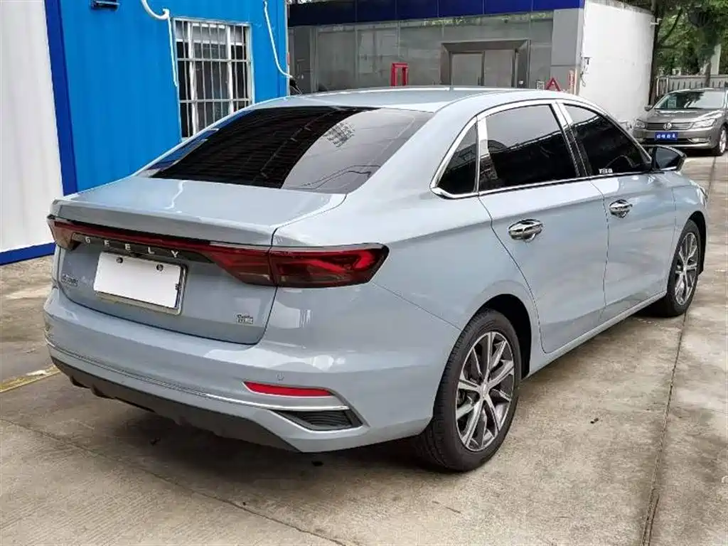 Emgrand 4 th Gen Champion 1.5 L CVT Flagship