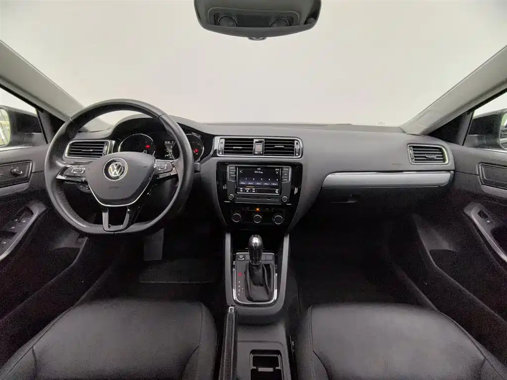 Sagitar 1.6 L Auto Comfort
