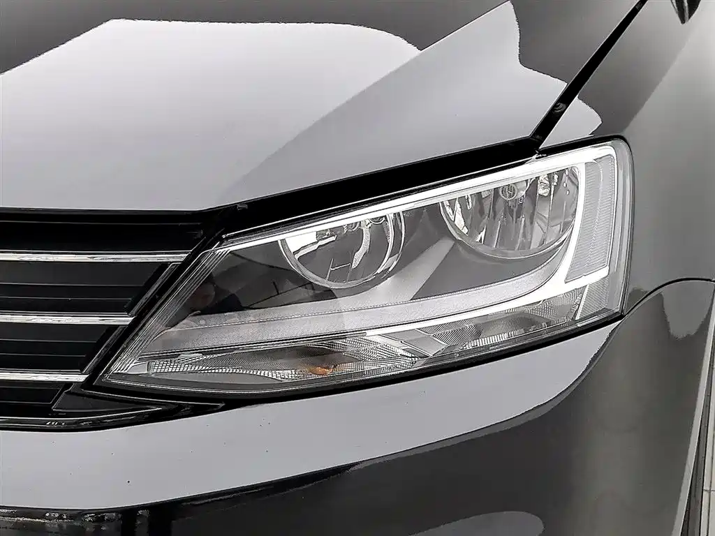 Sagitar 1.6 L Auto Comfort