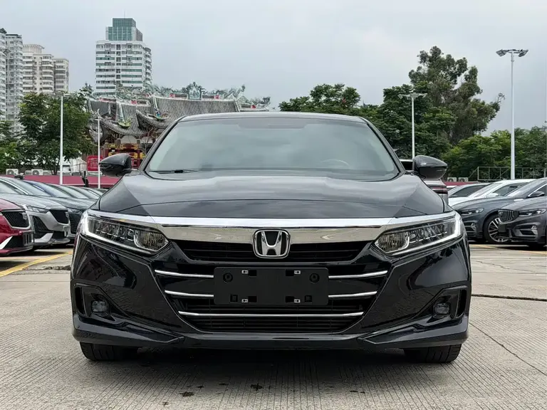 Honda Accord 260 TURBO Luxury