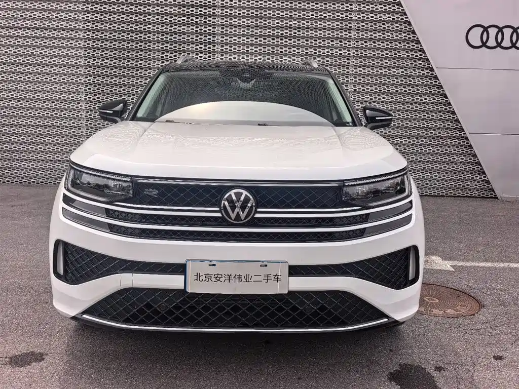 Tavendor 380 TSI 4 WD R-Line Cruise
