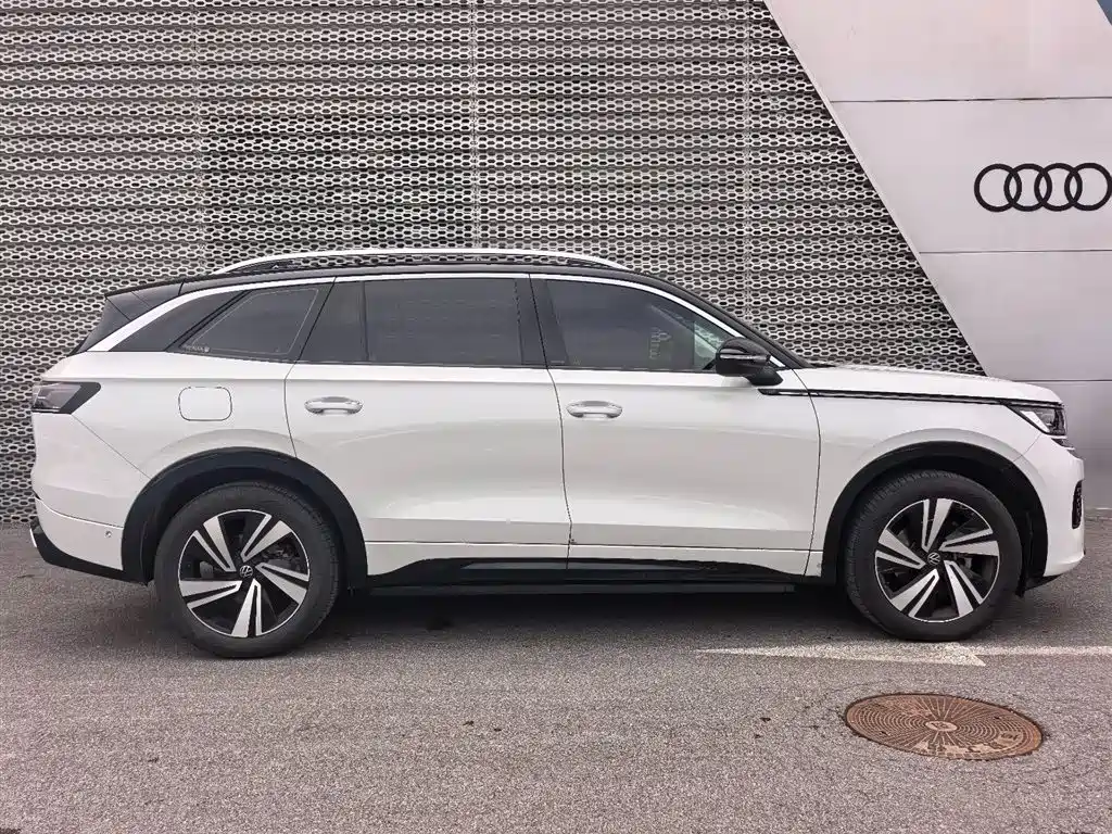 Tavendor 380 TSI 4 WD R-Line Cruise