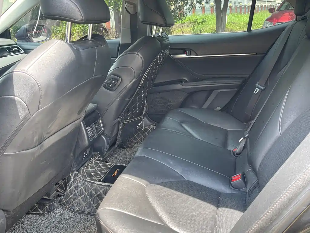 Camry 2.0 G Luxury