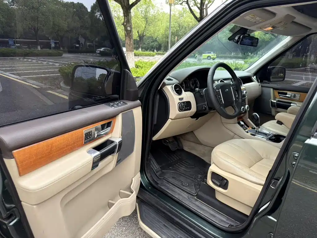 Discovery 3.0 SDV6 HSE Diesel