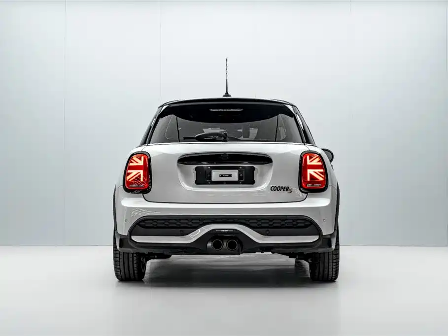 MINI Facelift 2.0 T COOPER S Artist 5-door