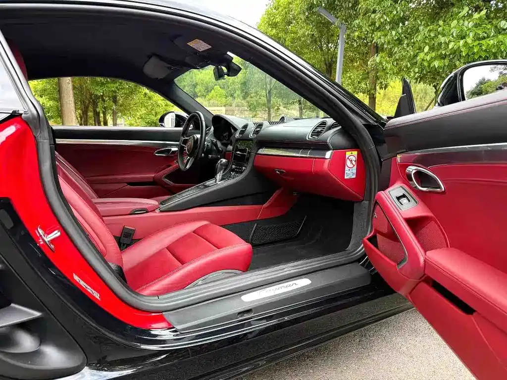 Porsche 718 Cayman 2.0 T