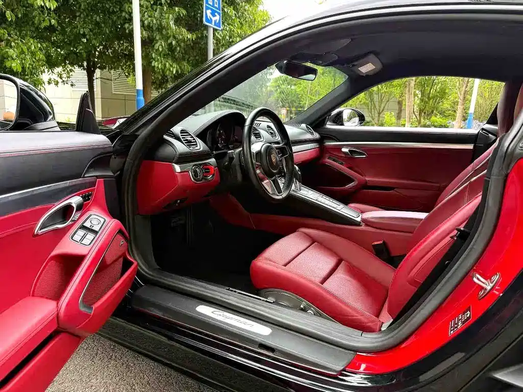 Porsche 718 Cayman 2.0 T