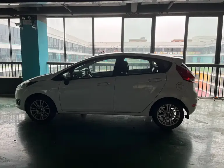 Ford Fiesta Hatchback 1.5 L Auto Fashion