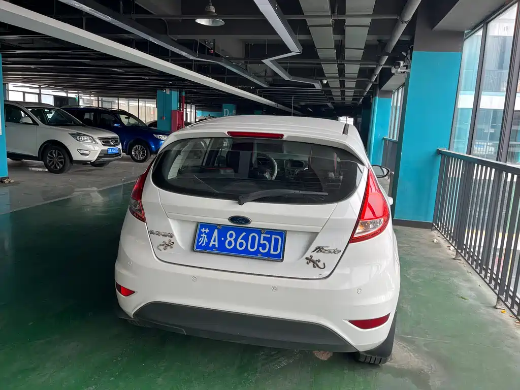 Fiesta Hatchback 1.5 L Auto Fashion