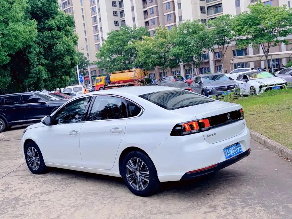 Peugeot 308 1.6 L Auto Luxury
