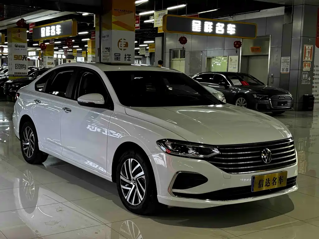 Lavida 1.5 L Auto Manyi