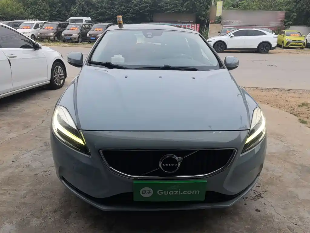 Volvo V40 T3 Smart Ease