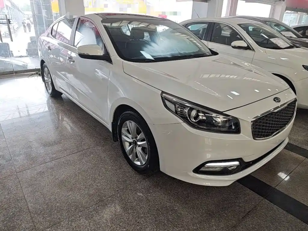 Kia K4 1.8 L Auto GLS