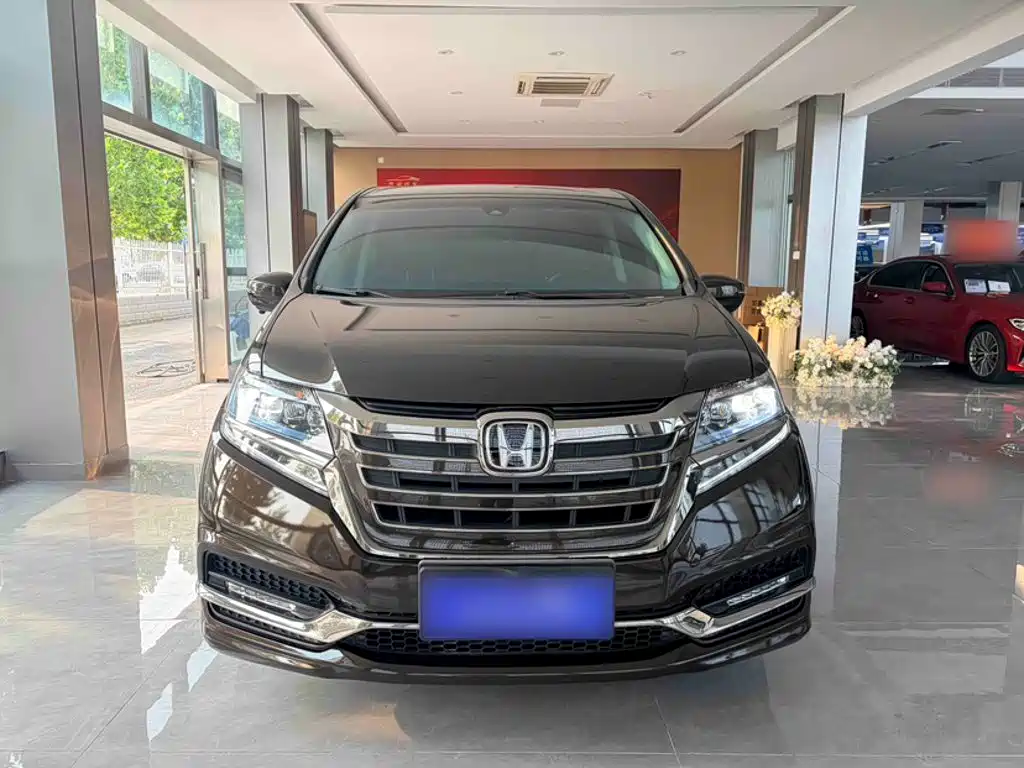 Elysion 2.0 L Hybrid Luxury