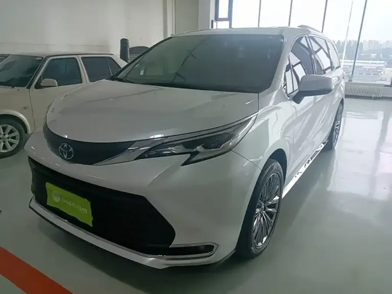 Toyota Sienna 2.5 L Hybrid Comfort