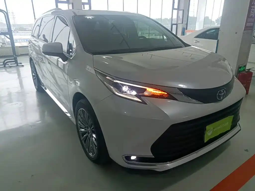 Sienna 2.5 L Hybrid Comfort
