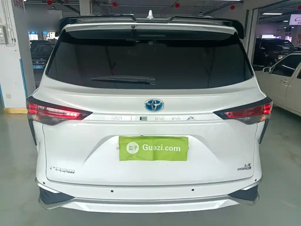 Sienna 2.5 L Hybrid Comfort