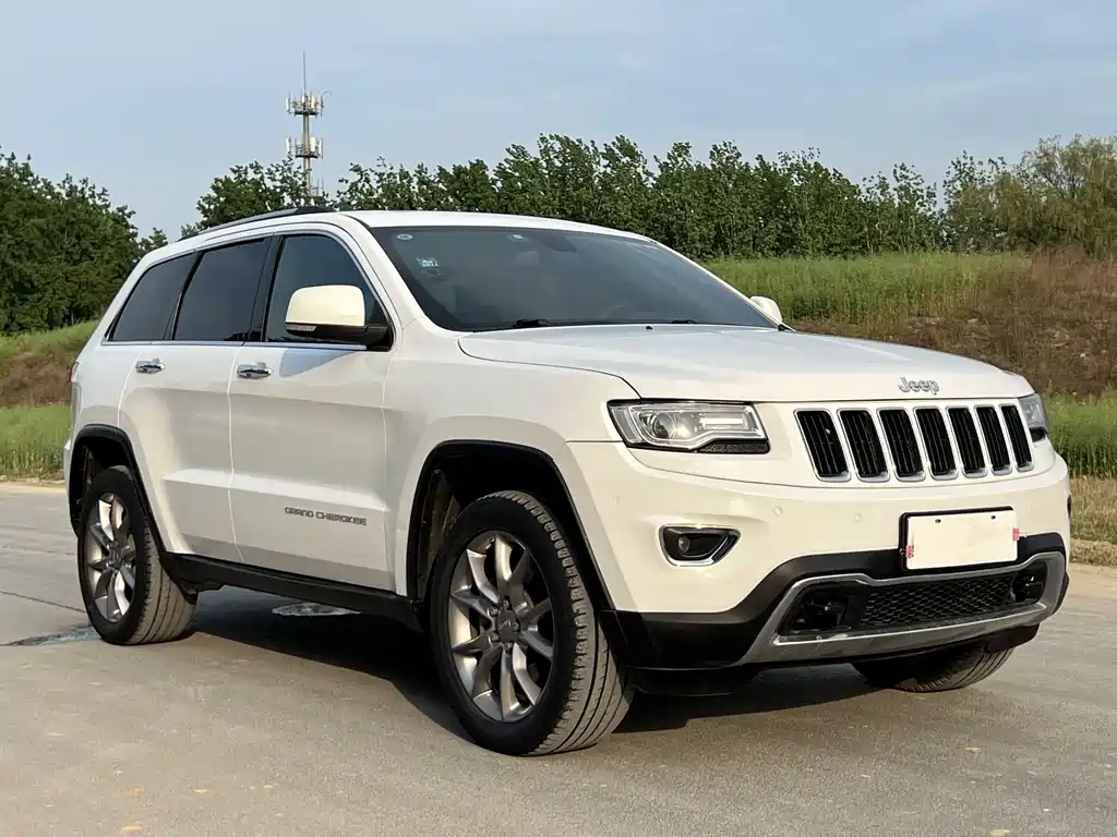 Grand Cherokee (Import) 3.0 L Elite Navigation