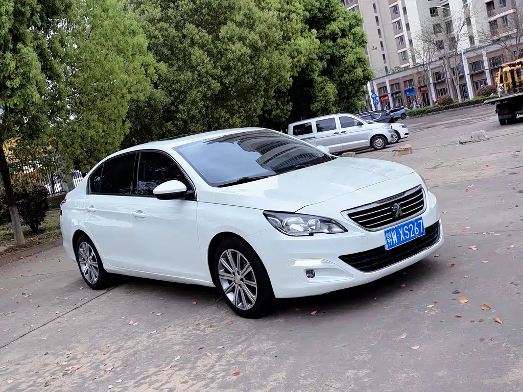 Peugeot 408 1.8 L Auto Luxury