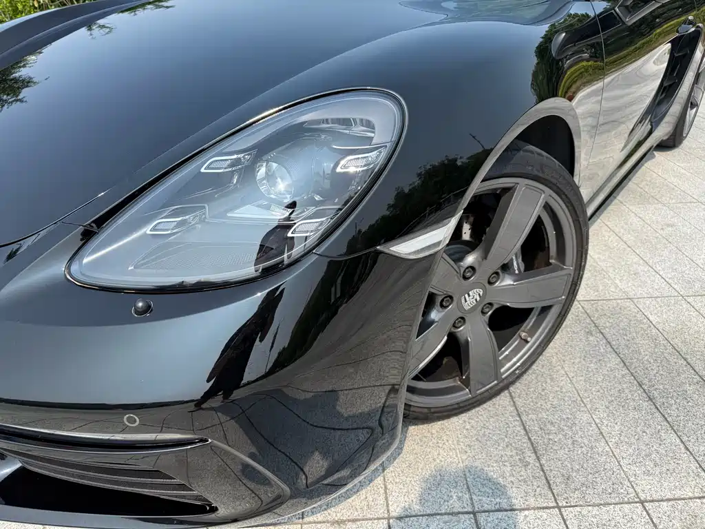 Porsche 718 Boxster T 2.0 T