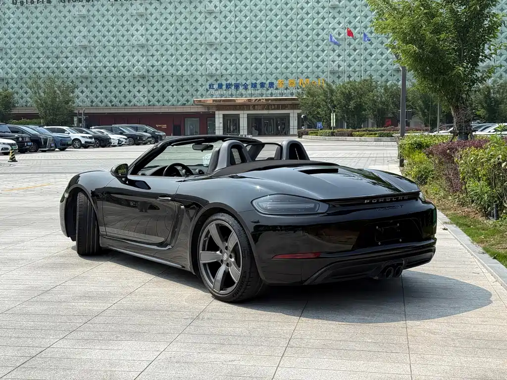 Porsche 718 Boxster T 2.0 T