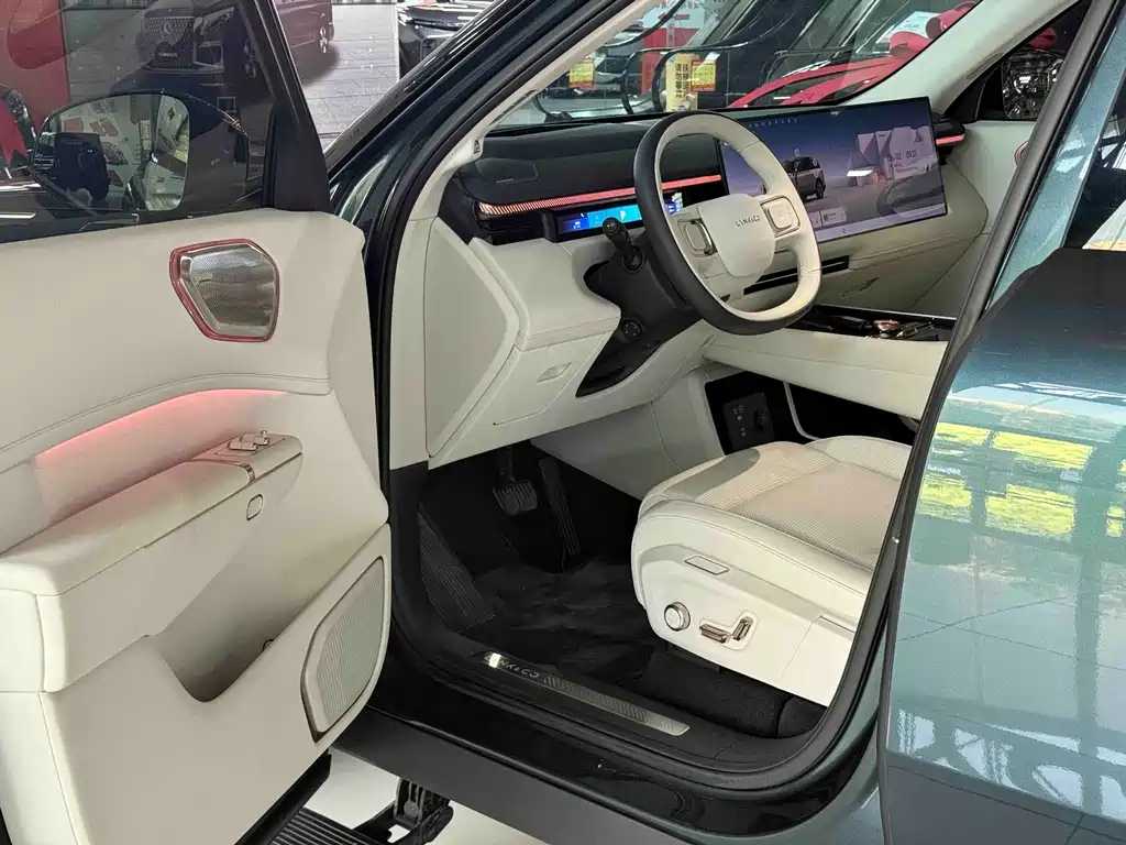 Lynk & Co 900 领克900 2025款 2.0 T Ultra 6座